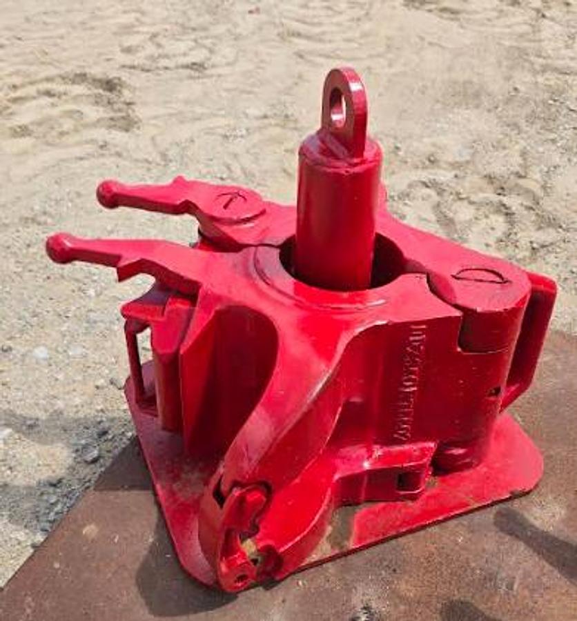 Used 4 1/2 350 TON DRILL PIPE ELEVATOR