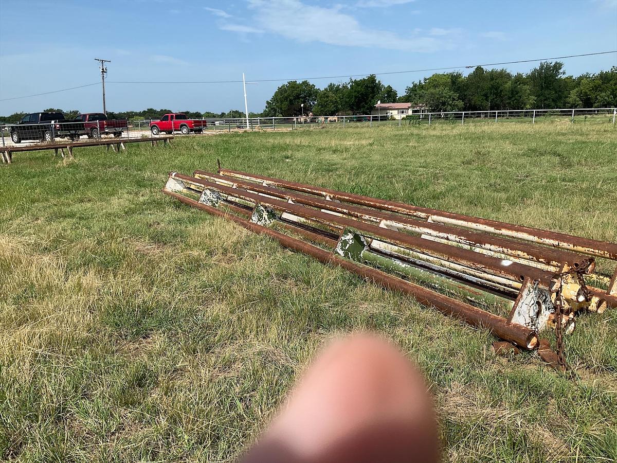 Used Pipe Racks – Set of 2