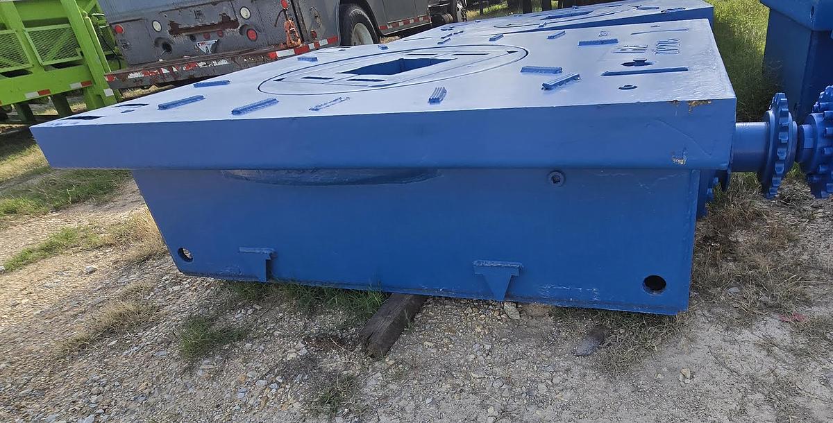 Used RG ZP275 Rotary Table