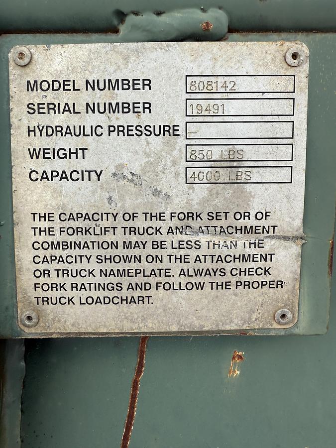 Used 2008 GEHL 8FT Bucket