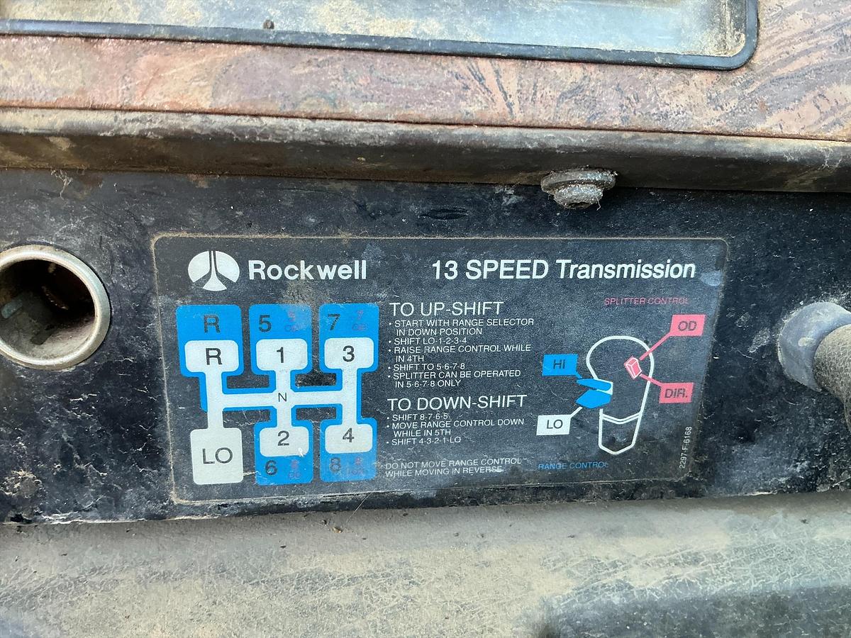 Used International Semi Winch Truck