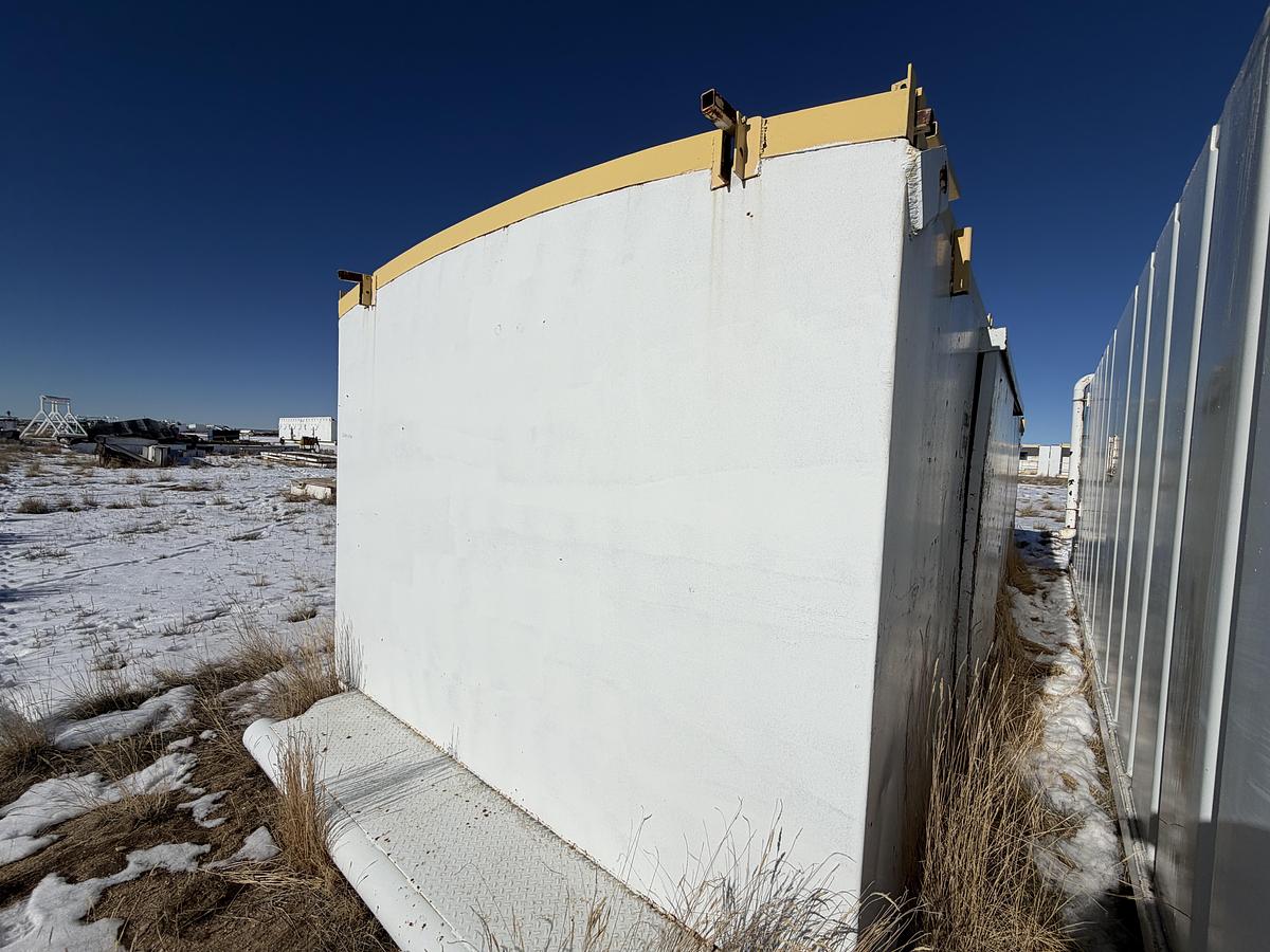 Used Dog House, Parts House, Rig #323 