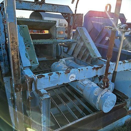Used DERRICK CORPORATION FL504 SHAKER