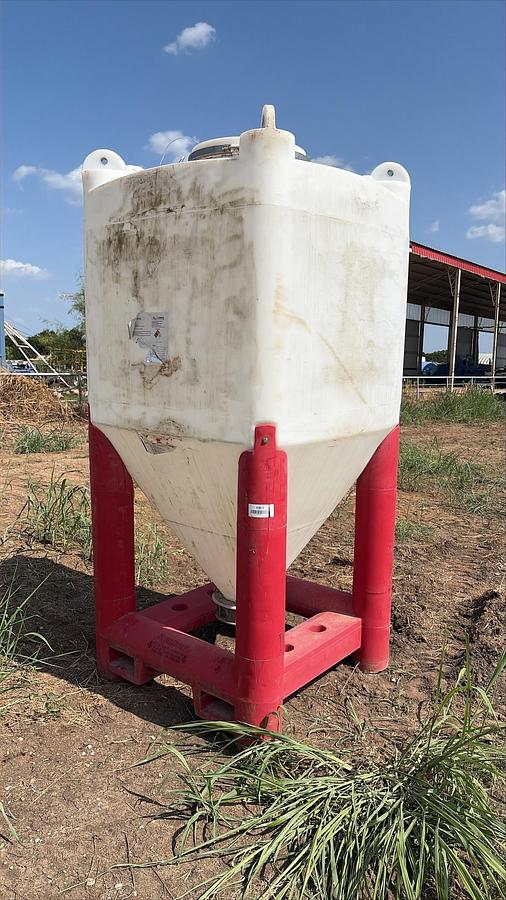 Used Snyder Flow Master Hopper