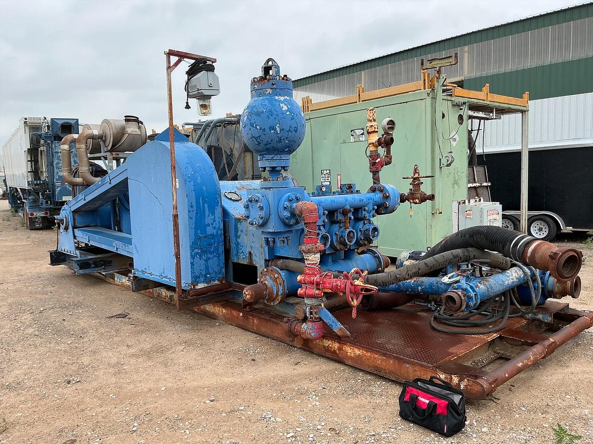 Used 2007 Sinocan MD8 Triplex Mud Pump
