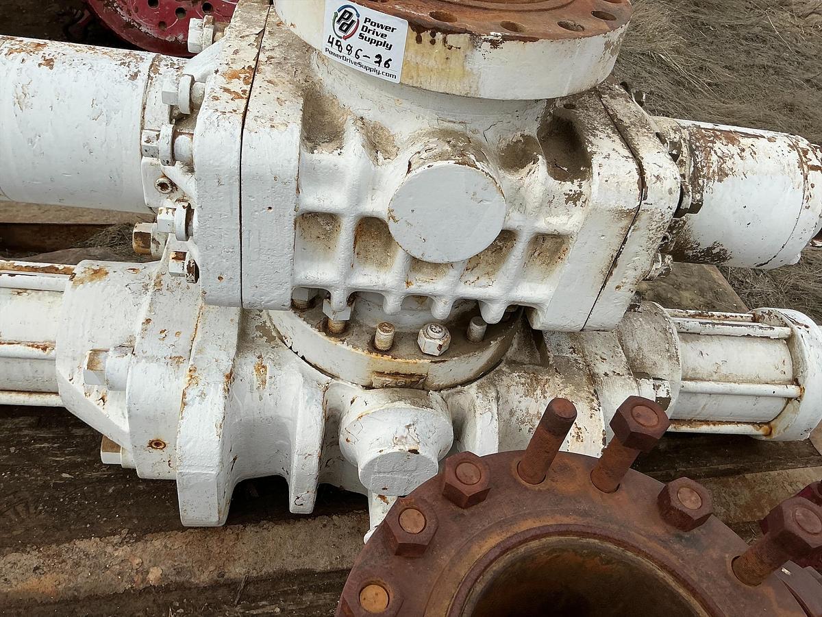 Used Shaffer (2) 5x11 Single Ram BOPs