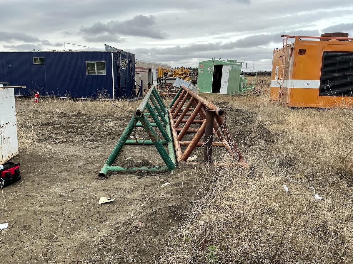 Used Welded Steel Pipe Racks