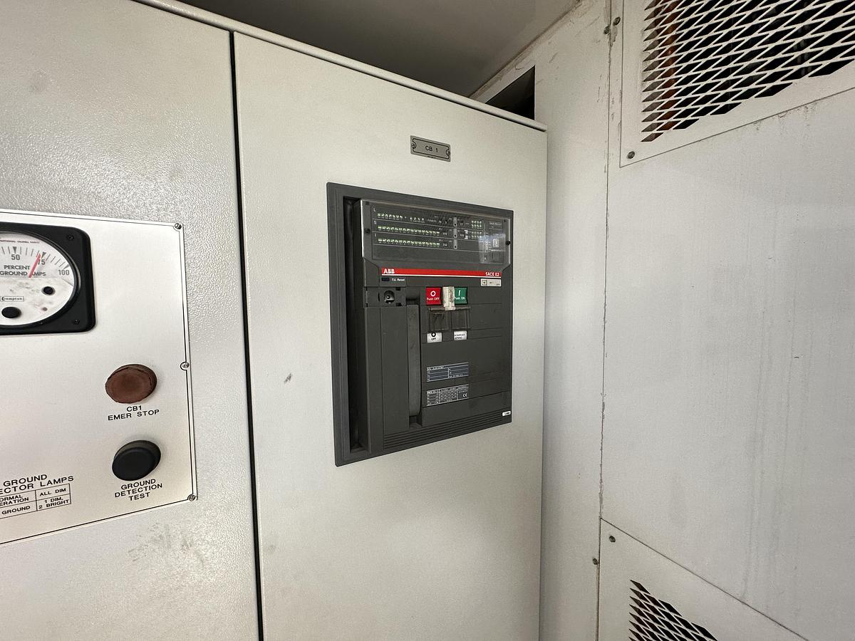 Used NOV TDS11 AC Top Drive House