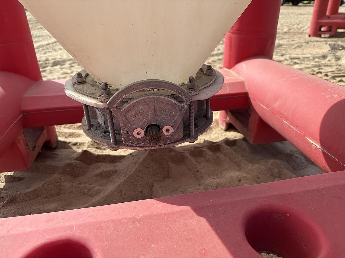 Used Flowmaster Vertical Hopper 68CF