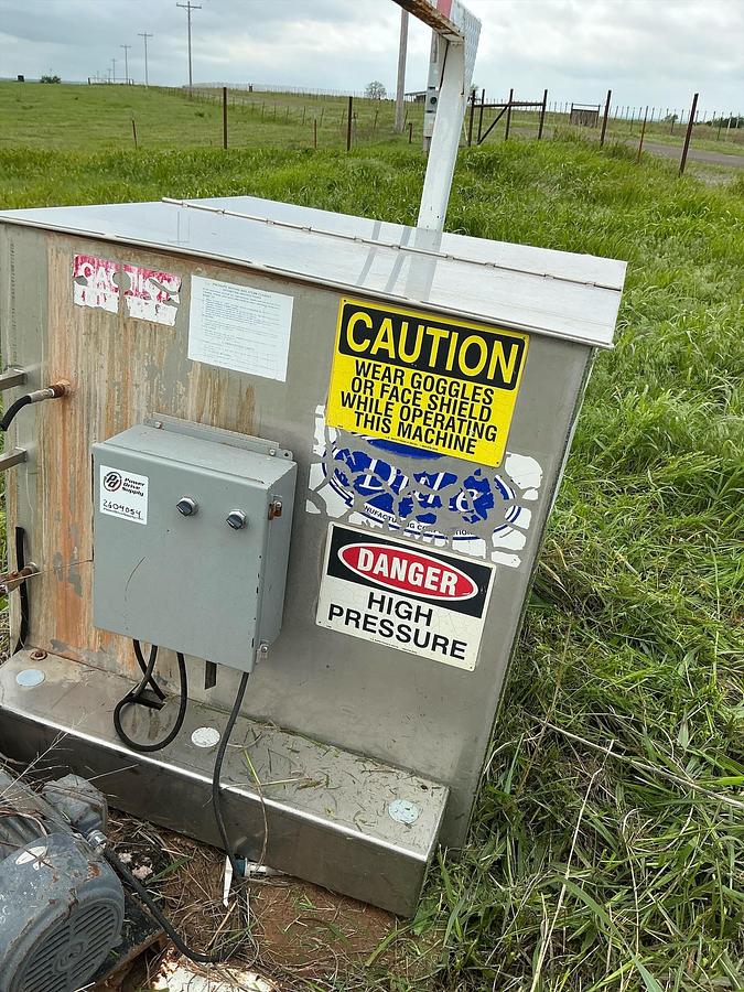 Used Dukes Pressure Washer/Steam Cleaner