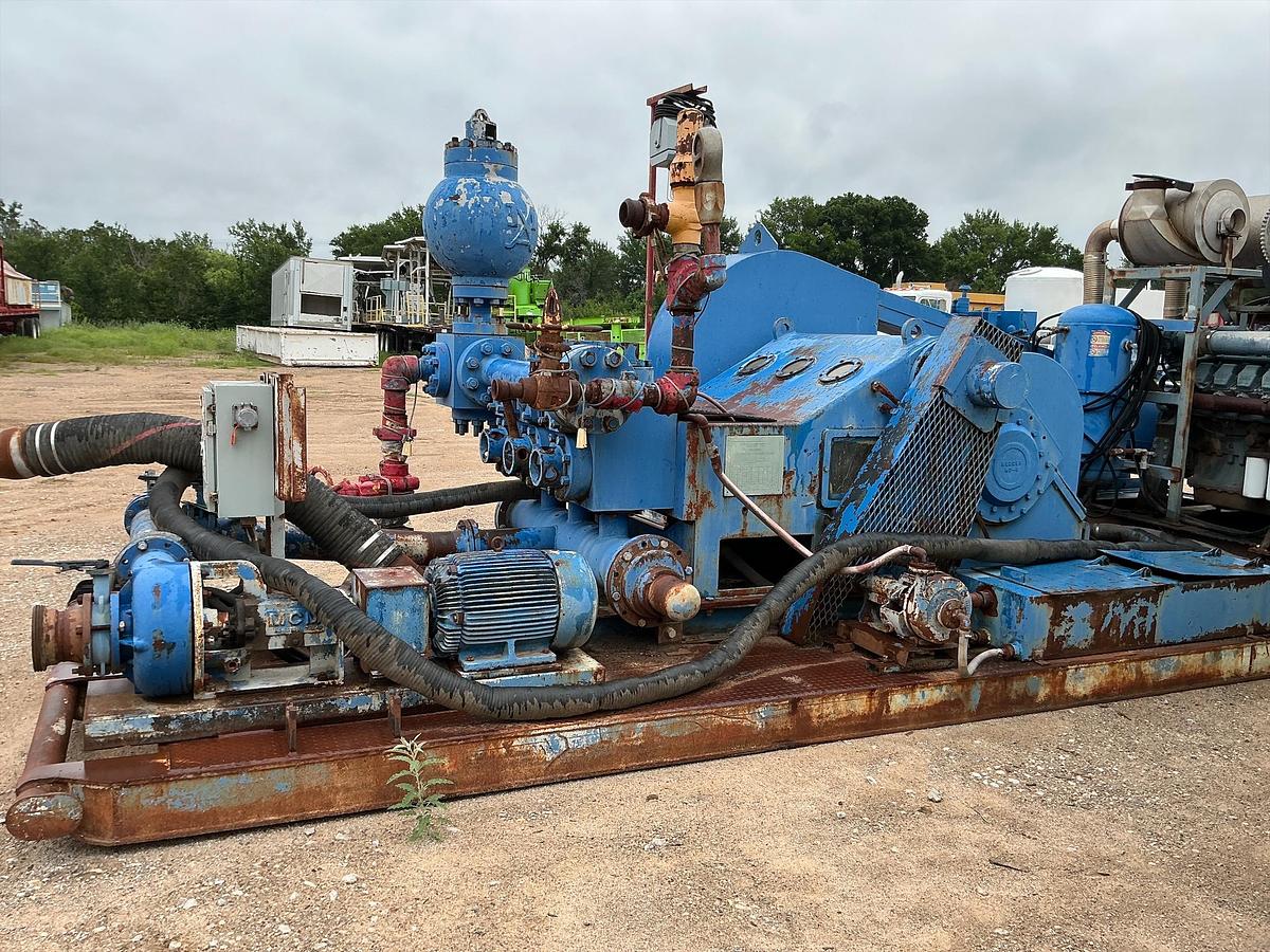 Used 2007 Sinocan MD8 Triplex Mud Pump