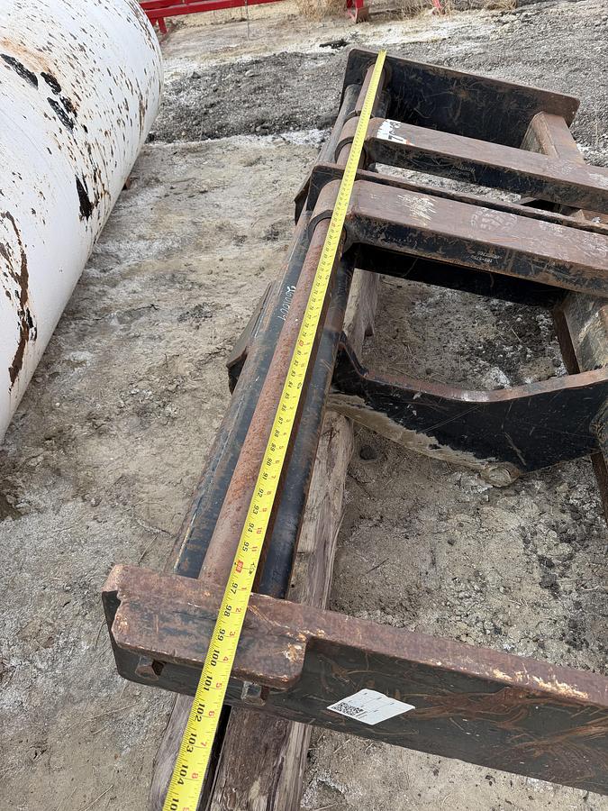 Used Loader Forks (5ft)