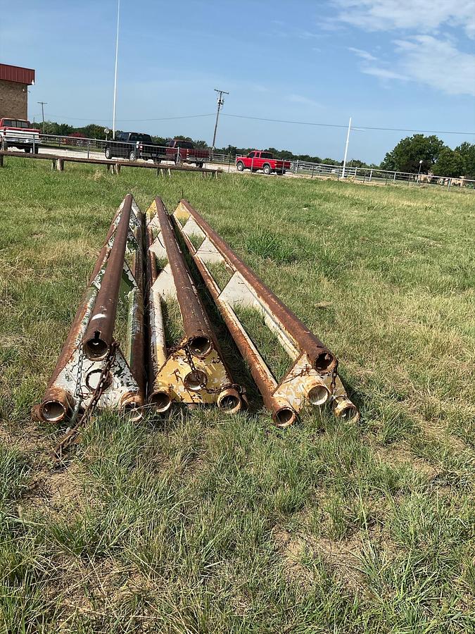 Used Pipe Racks – Set of 2