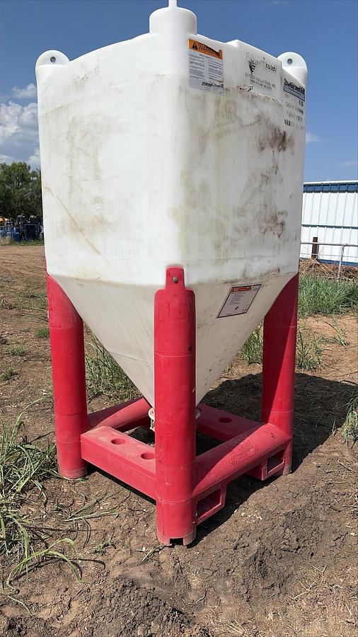 Used Snyder Flow Master Hopper