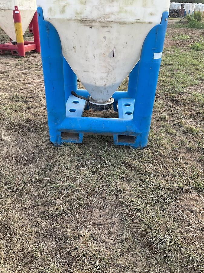 Used Snyder Flow Master Hopper