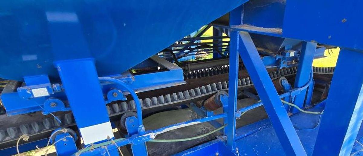 Used 2012 APPCO FS-40 T/A SAND HOG TRAILER