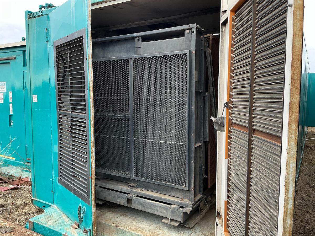 Used 2011 Cummins 500kw Diesel Generator