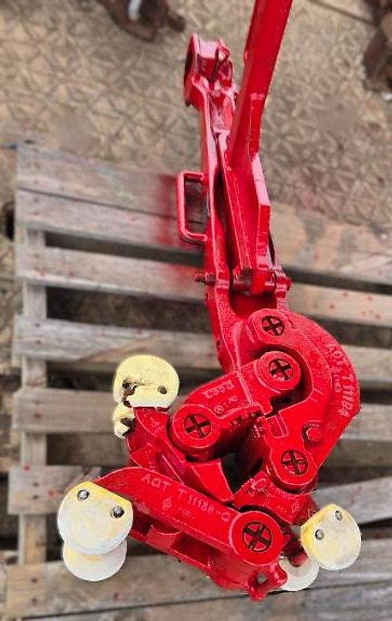 Used Manual Tongs Type B (4&1/4 - 6&3/4)