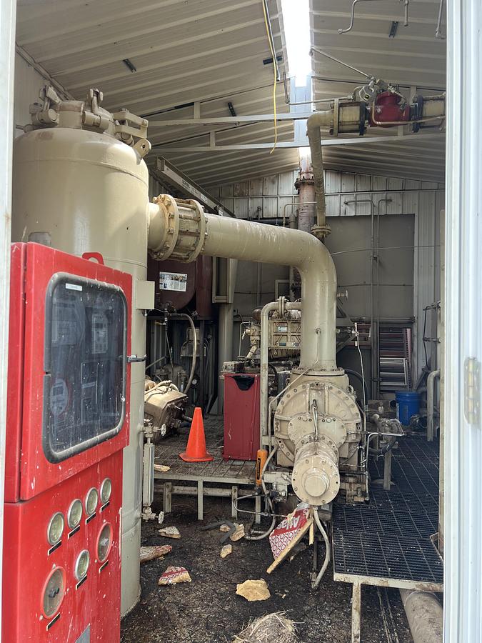 Used WAUKESHA H24 NATURAL GAS ENGINE Frick TDSH233XL