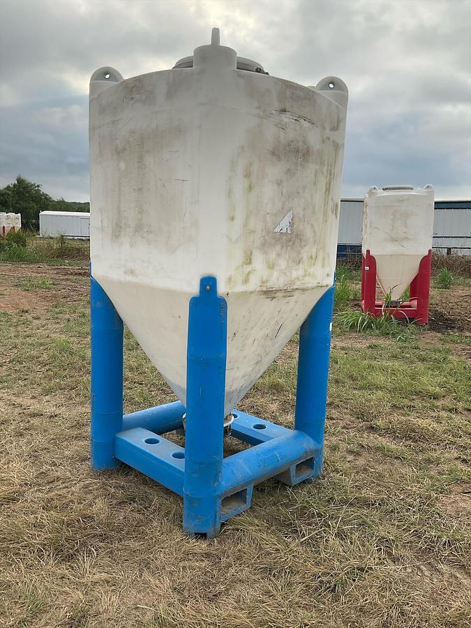 Used Snyder Flow Master Hopper