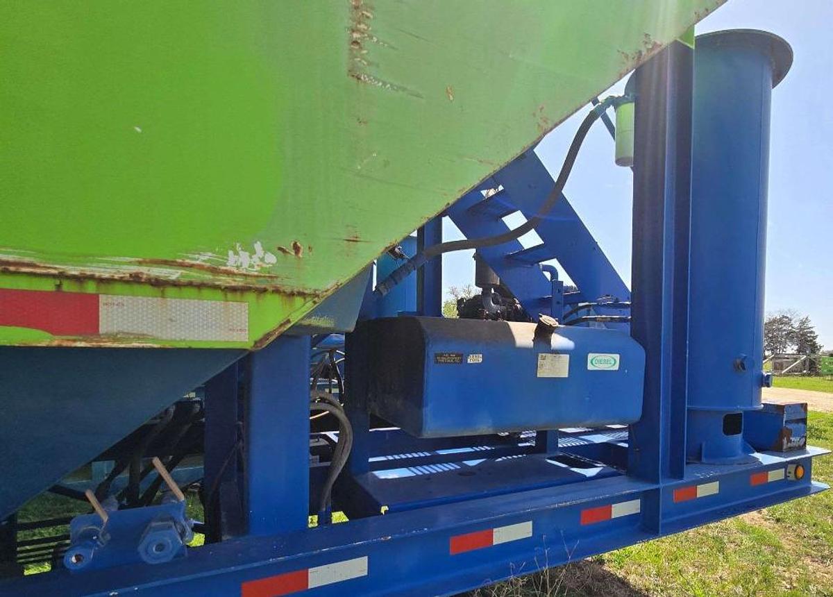 Used 2012 APPCO FS-40 T/A SAND HOG TRAILER