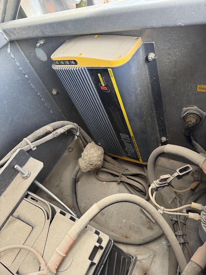 Used 2013 CHARLTON & HILL ESH-1701 T/A SAND HOGG TRAILER