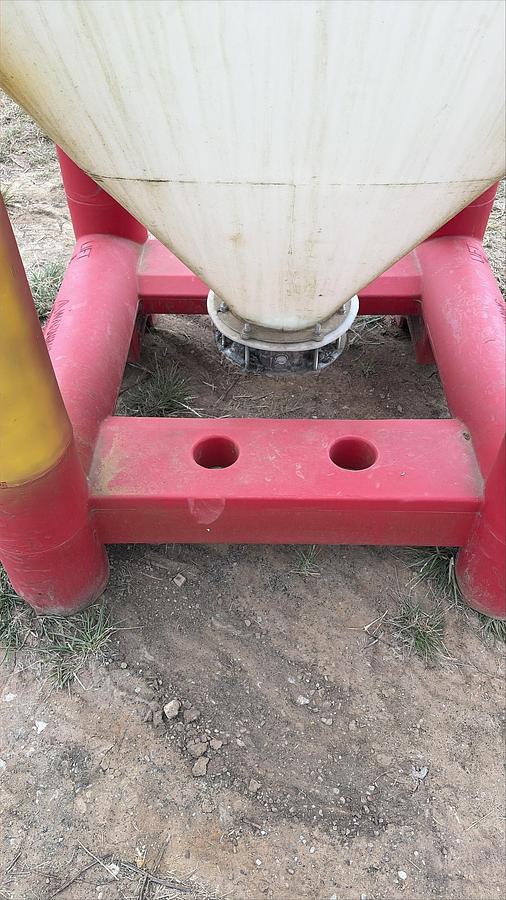 Used Snyder Flow Master Hopper