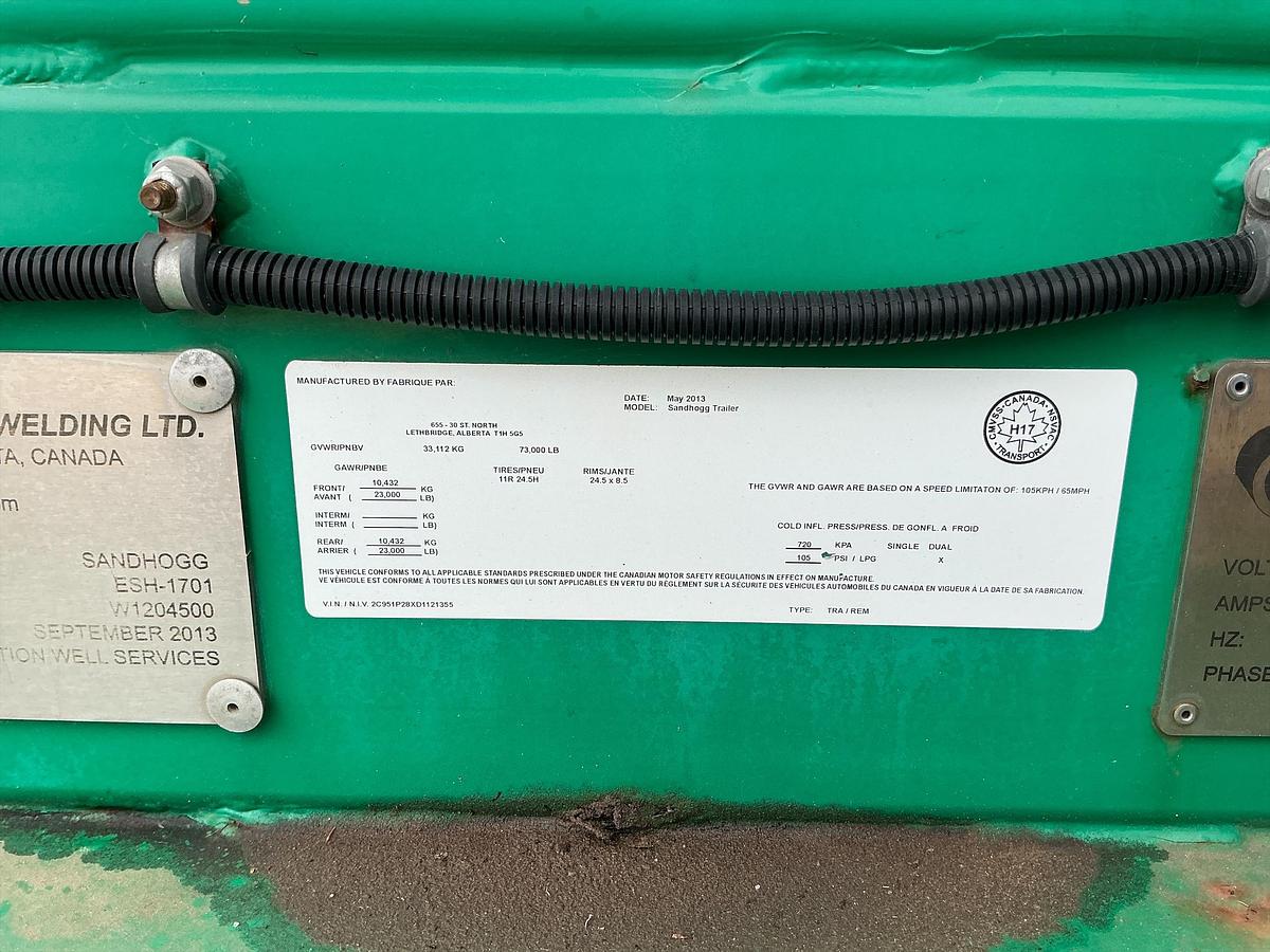 Used 2013 CHARLTON & HILL ESH-1701 T/A SAND HOGG TRAILER