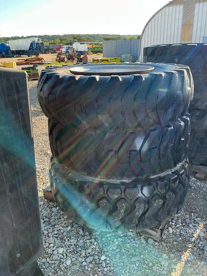 Used American Contractors Tires