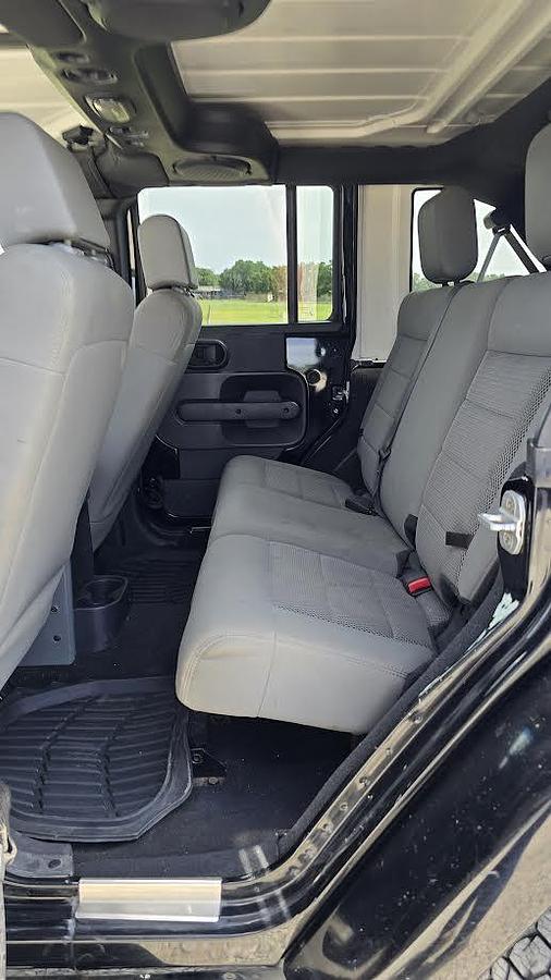 Used 2009 Jeep Wrangler Unlimited Sahara 4WD