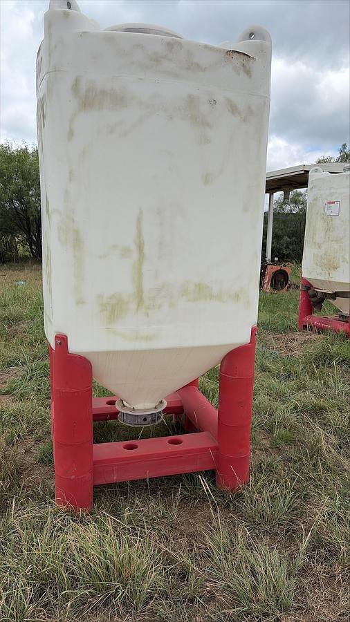 Used Snyder Flow Master Hopper