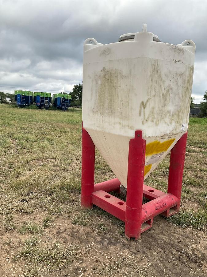 Used Snyder Flow Master Hopper