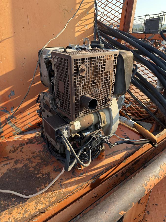 Used KOOMEY TYPE 3 STATION CLOSING UNIT W/ (4) 10 GAL ACCUMULATOR BOTTLES