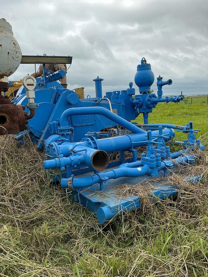 Used IDECO T800 Mud Pump Skid 