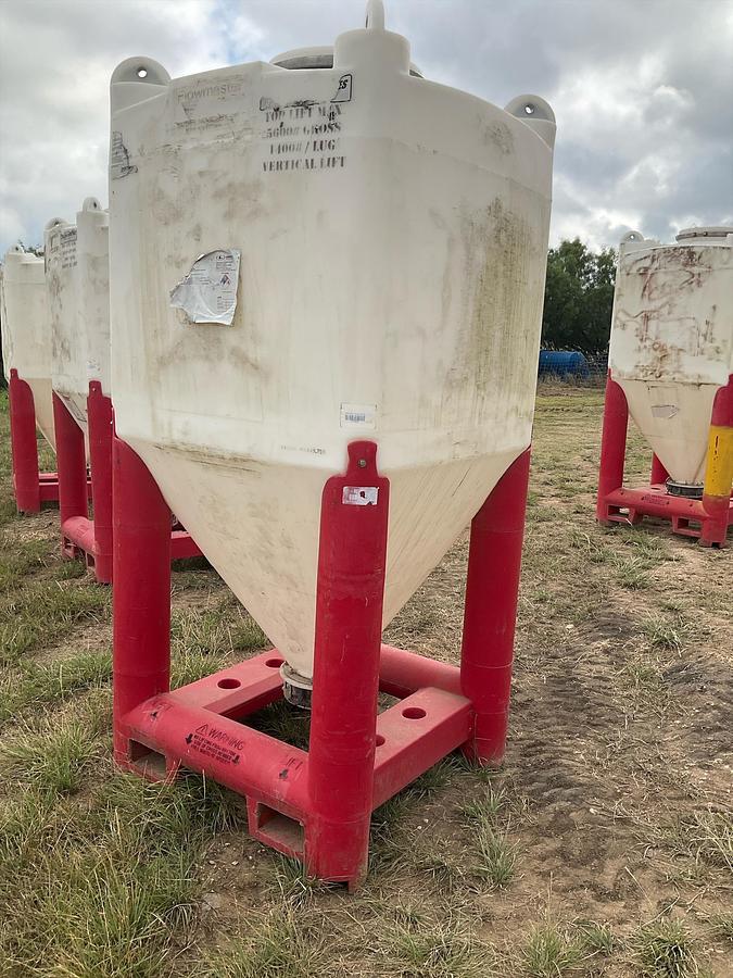 Used Snyder Flow Master Hopper