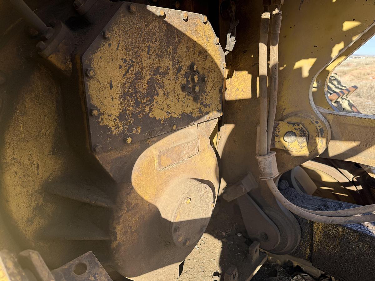 Used Caterpillar D9R Bulldozer 