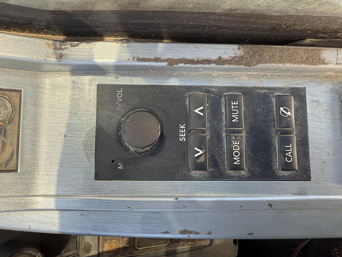 Used 2011 HYUNDAI ROBEX 250 LC9 EXCAVATOR