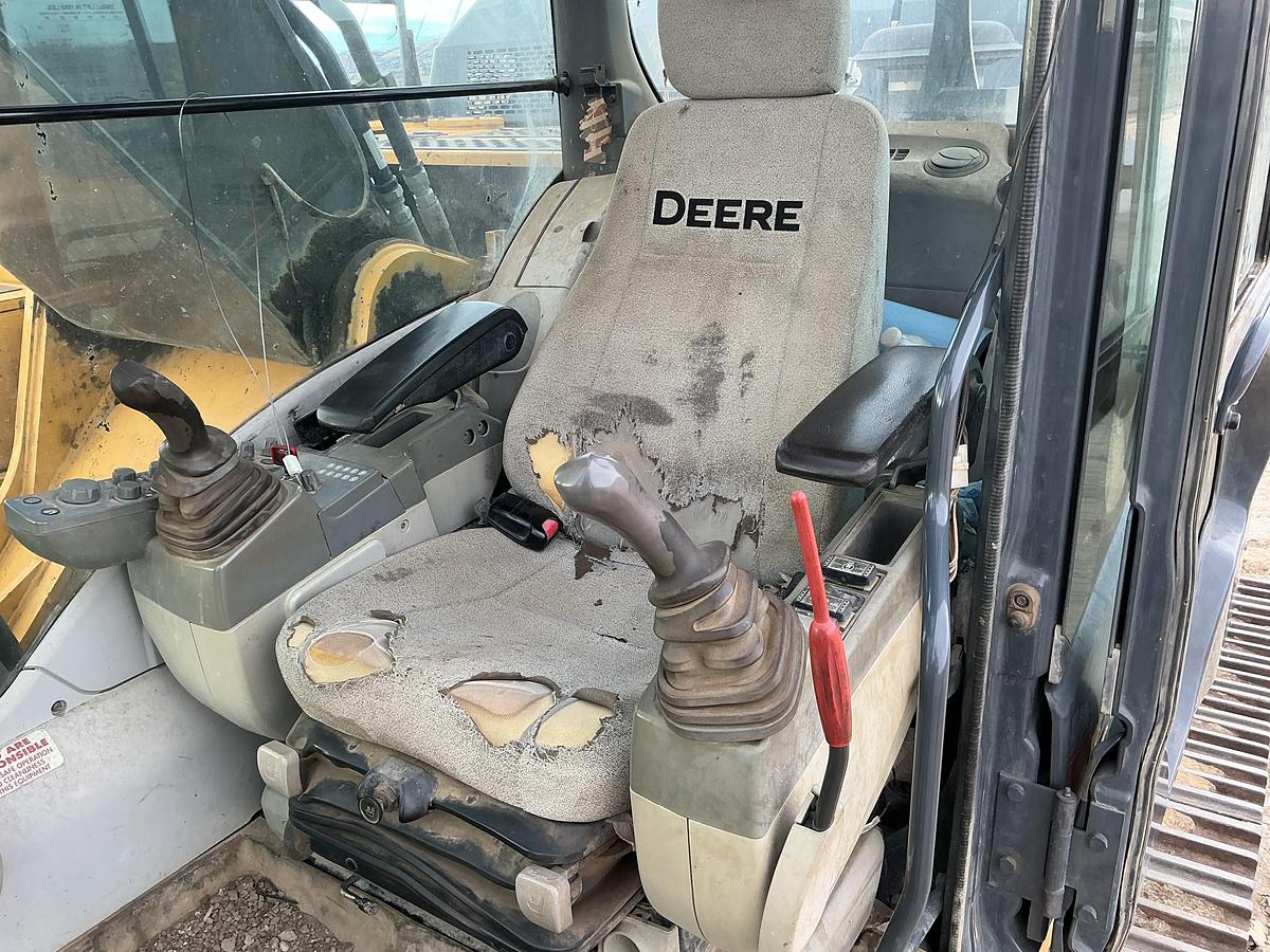 Used 2015 DEERE 350G-LC