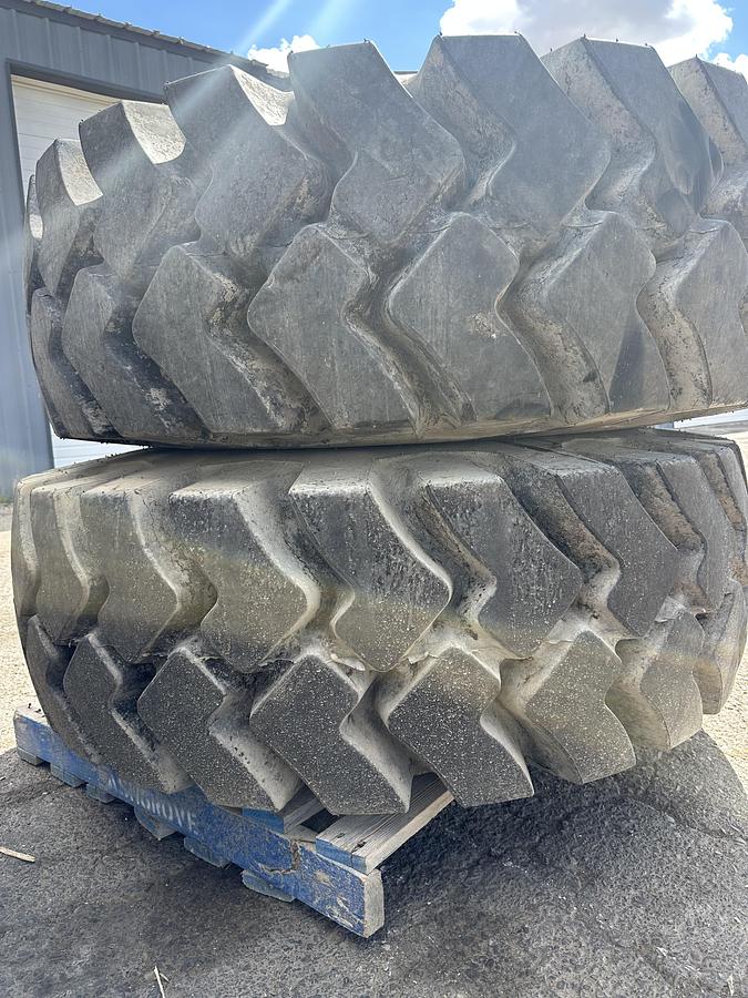 Used 2020 Firestone LOADER-DOZER TIRES