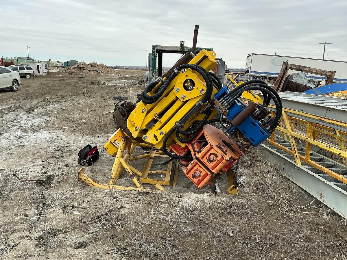 Used MGM Crew Camp Transformer 