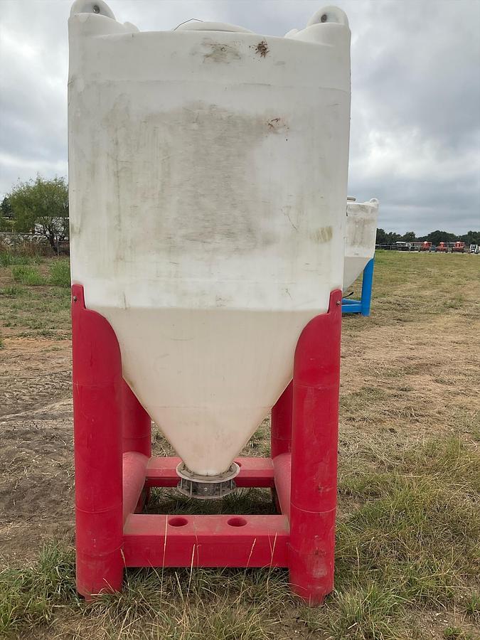 Used Snyder Flow Master Hopper