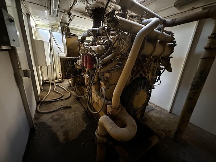 Used 2001 Cat 3508-B 800KW Generator