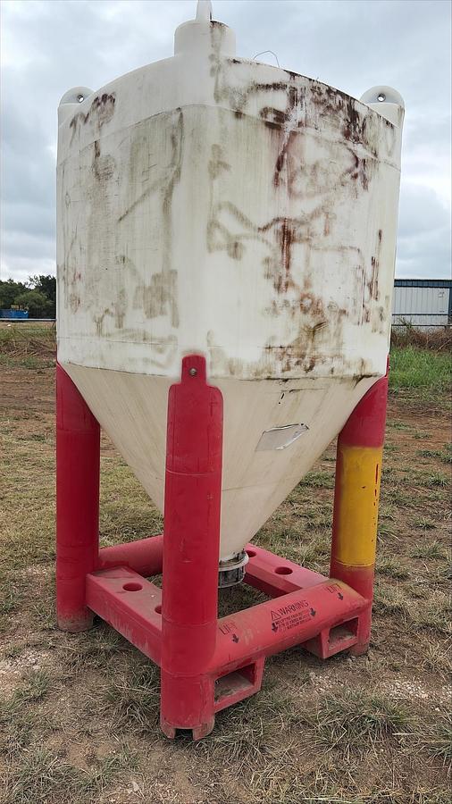 Used Snyder Flow Master Hopper