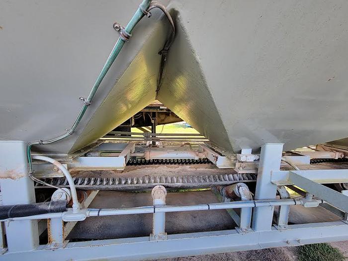 Used 2010 Appco Sand King FS-40 Portable Transfer Trailer