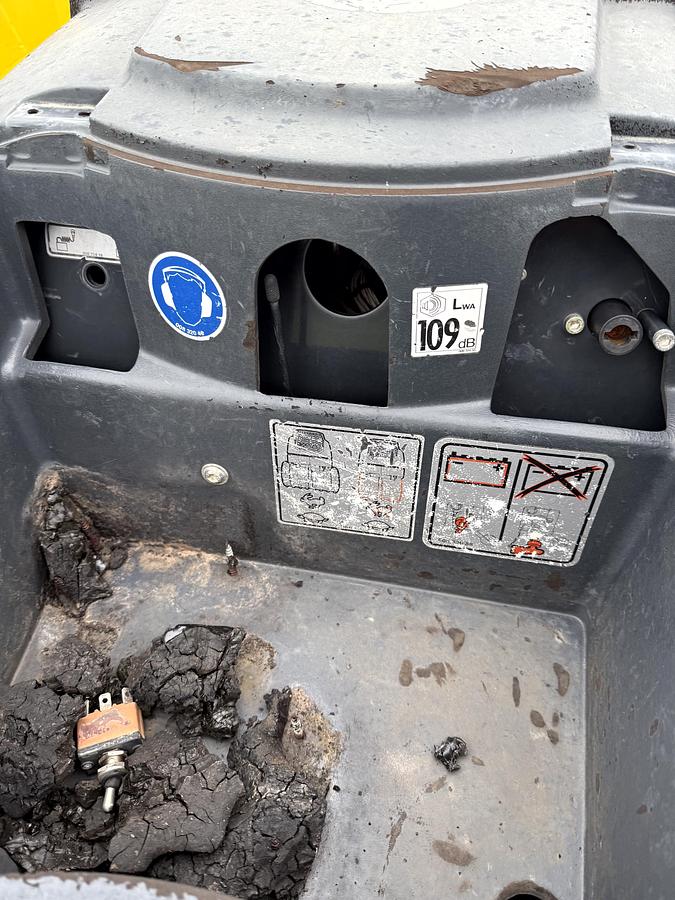 Used Bomag BMP 8500 Trench Roller Compactor