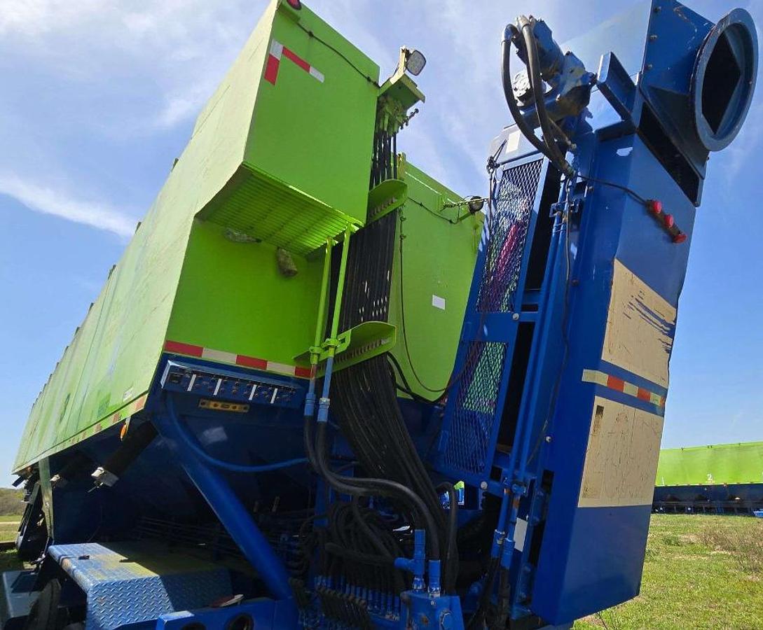 Used 2012 APPCO FS-40 T/A SAND HOG TRAILER