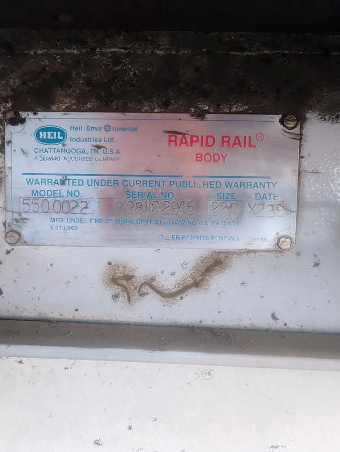 Used 2000 Volvo Rapid Rail Single-Axle Automated Side-Loader