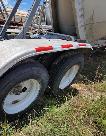 Used 1984 Fruehauf Corporation Cementer