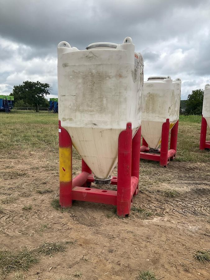 Used Snyder Flow Master Hopper