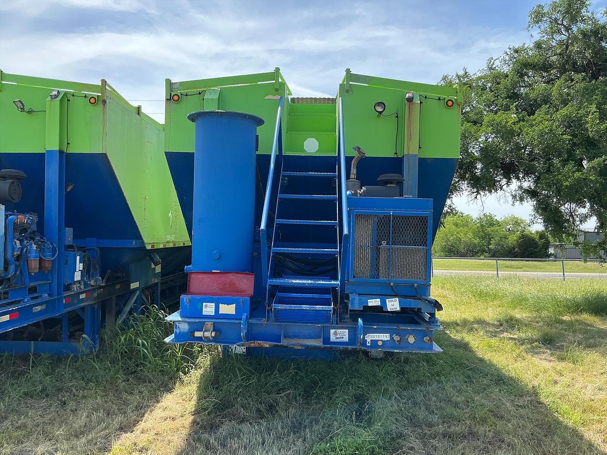 Used 2011 APPCO SAND KING FS-40 PORTABLE TRANSFER TRAILER